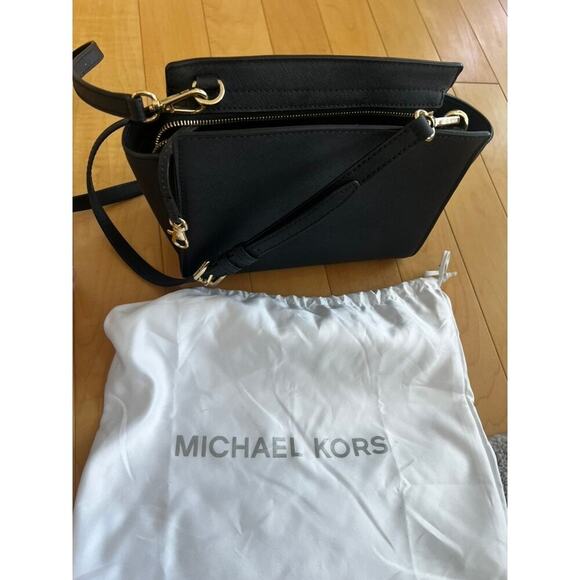 NWOT Michael Kors small black handbag w outer case black w gray rose design - Picture 8 of 9